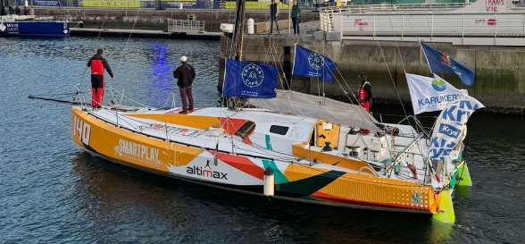 Altimax trampoline spnsor transat café lor.PNG